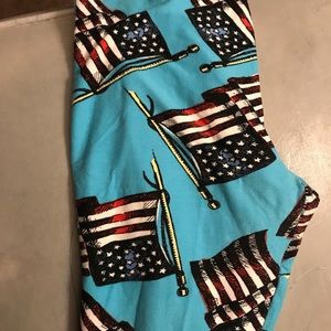 Lularoe American OS flag leggings 🇺🇸🇺🇸🇺🇸🇺🇸